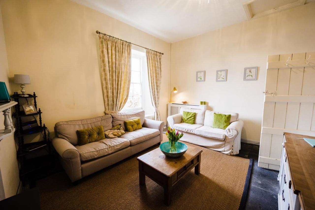 May Tree Cottage Manorbier 5 Mins From The Beach Sleeps 4 Екстериор снимка
