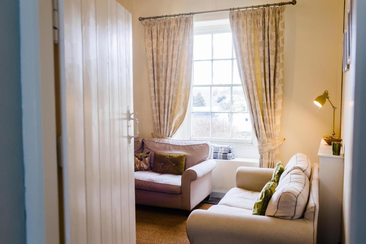May Tree Cottage Manorbier 5 Mins From The Beach Sleeps 4 Екстериор снимка