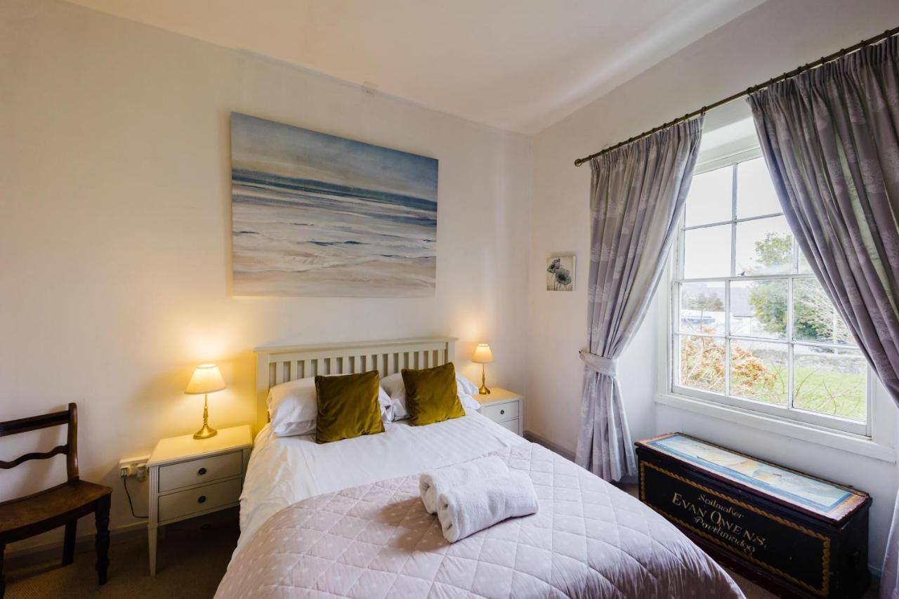May Tree Cottage Manorbier 5 Mins From The Beach Sleeps 4 Екстериор снимка