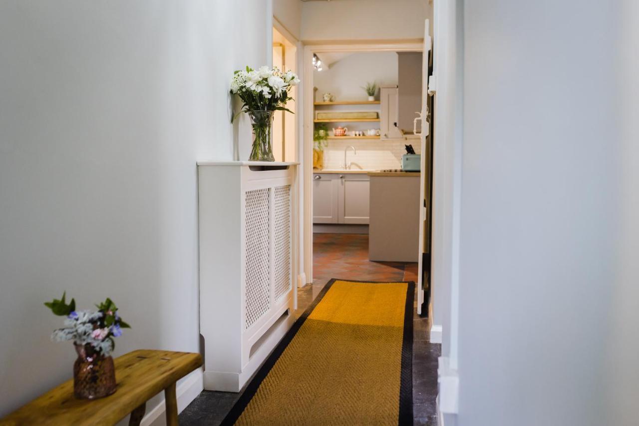 May Tree Cottage Manorbier 5 Mins From The Beach Sleeps 4 Екстериор снимка